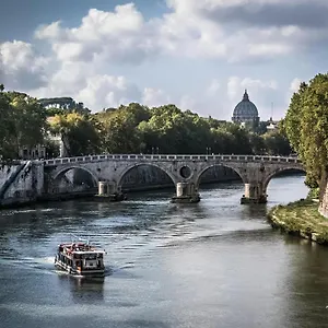 Maison Carlotta In Vatican , Roma Italia